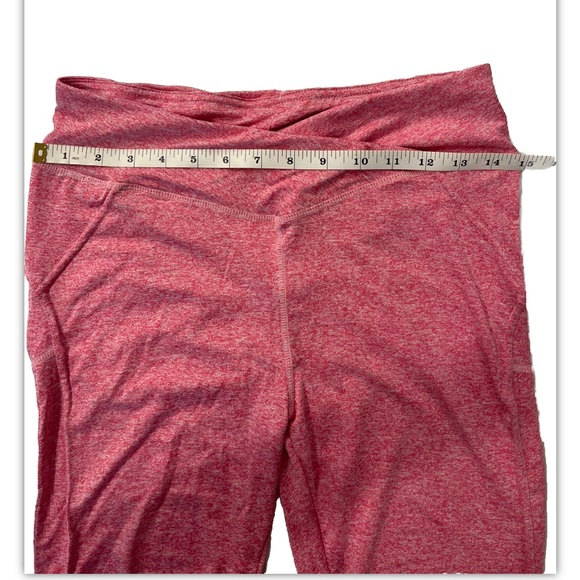 NWOT Unbranded legging with rouched back - Picture 4 of 5